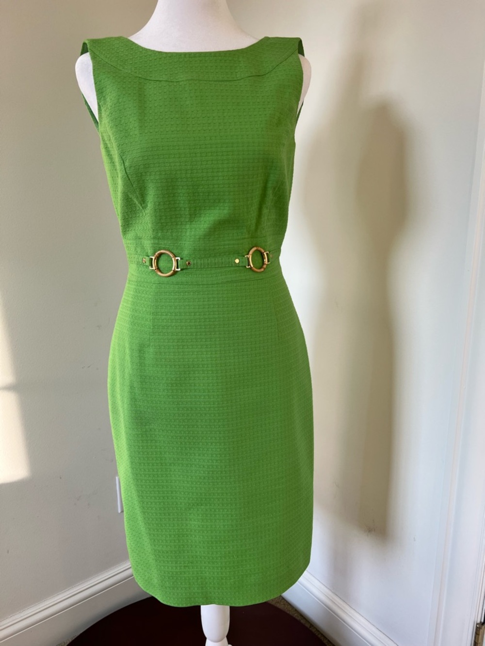 ELIE TAHARI Bright Green Sleeveless Sheath Dress with Gold Buckle Detail